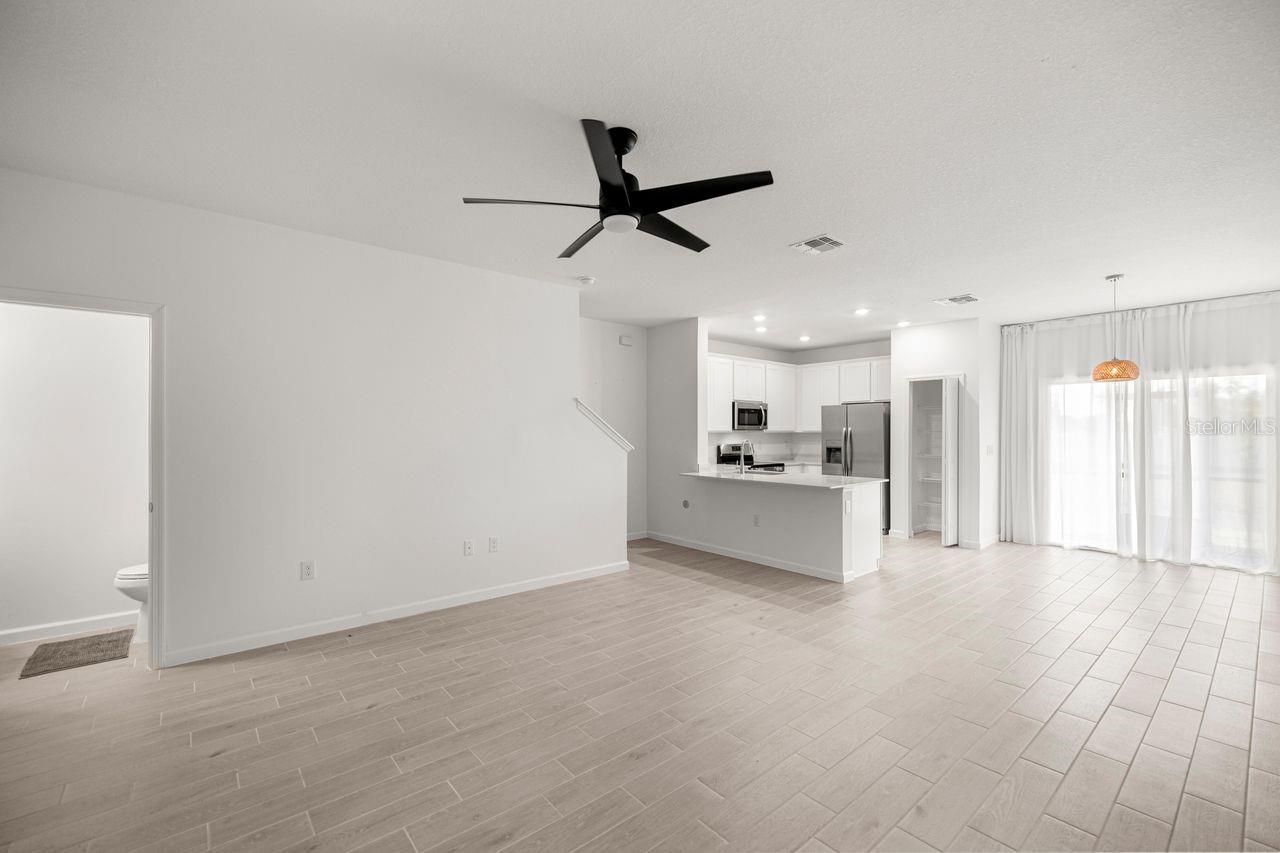 Image 3 of 26 For 3353 37 Ave Road