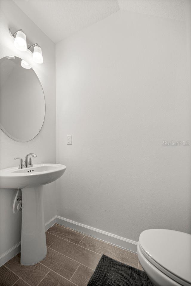 Image 6 of 26 For 3353 37 Ave Road