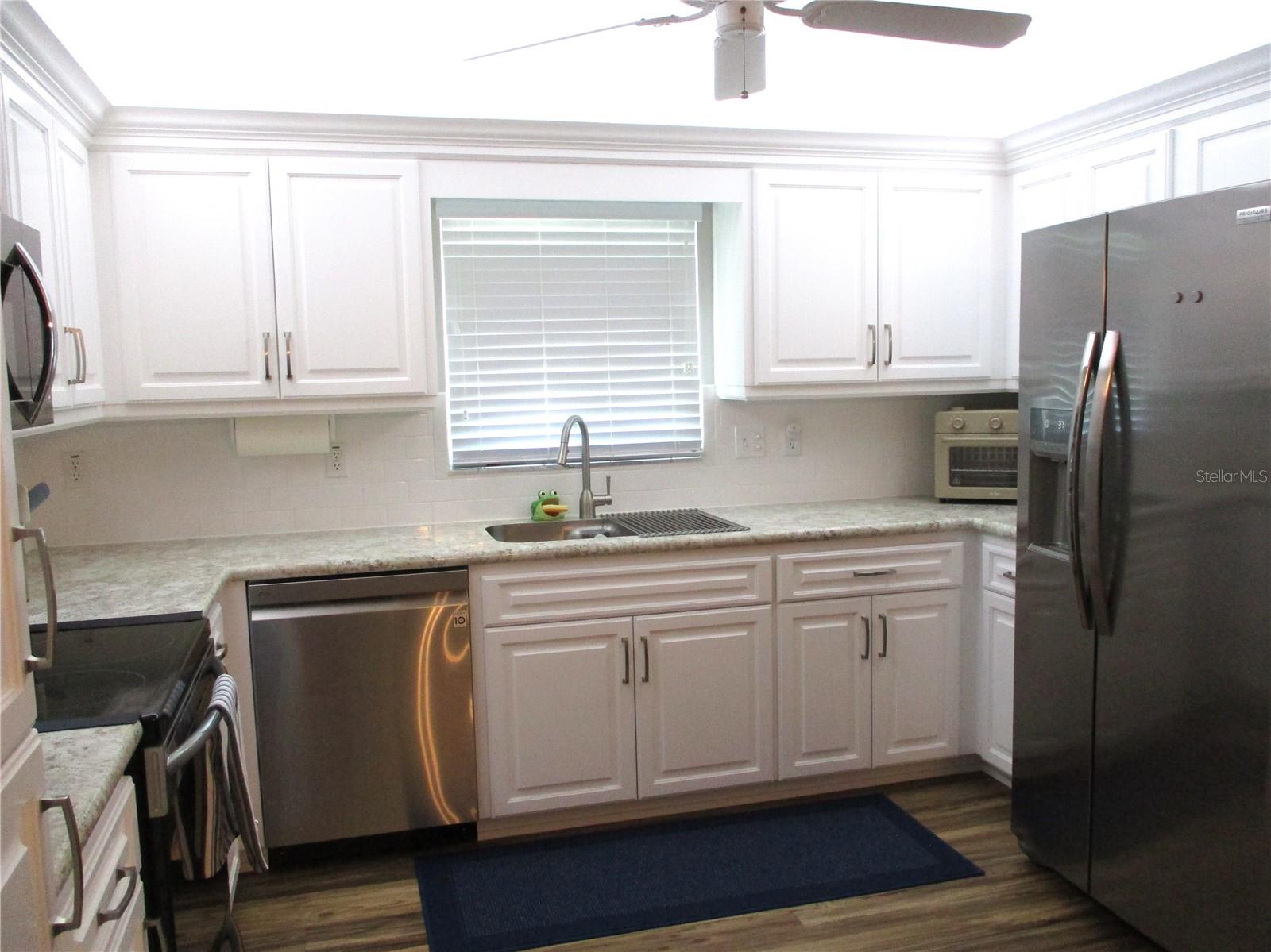 Image 14 of 76 For 13908 114th Circle