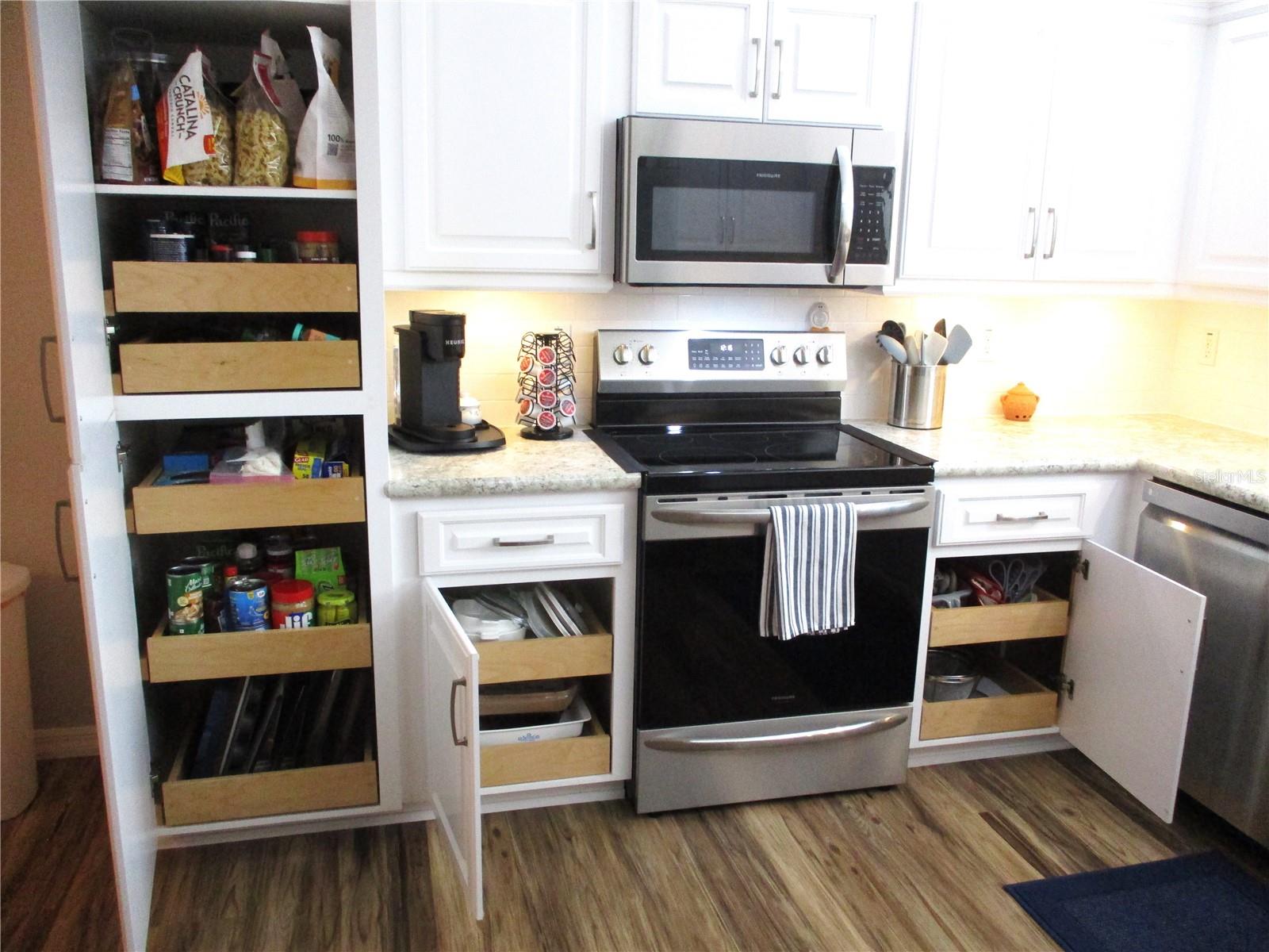 Image 17 of 76 For 13908 114th Circle