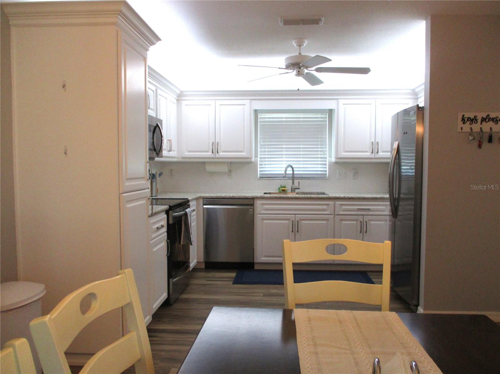 Image 19 of 76 For 13908 114th Circle