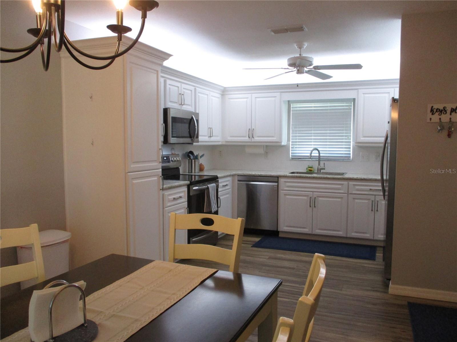 Image 20 of 76 For 13908 114th Circle