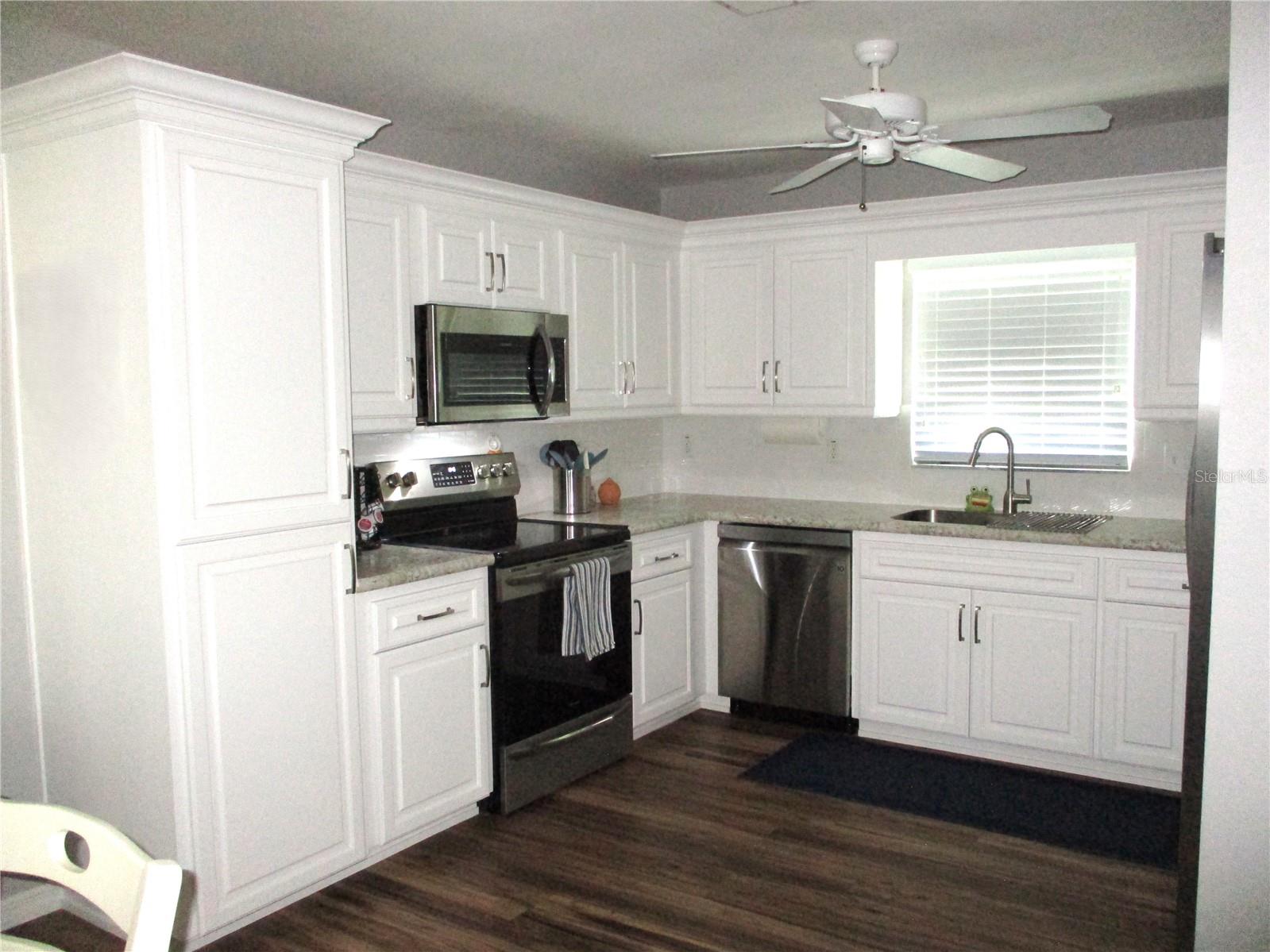 Image 3 of 76 For 13908 114th Circle