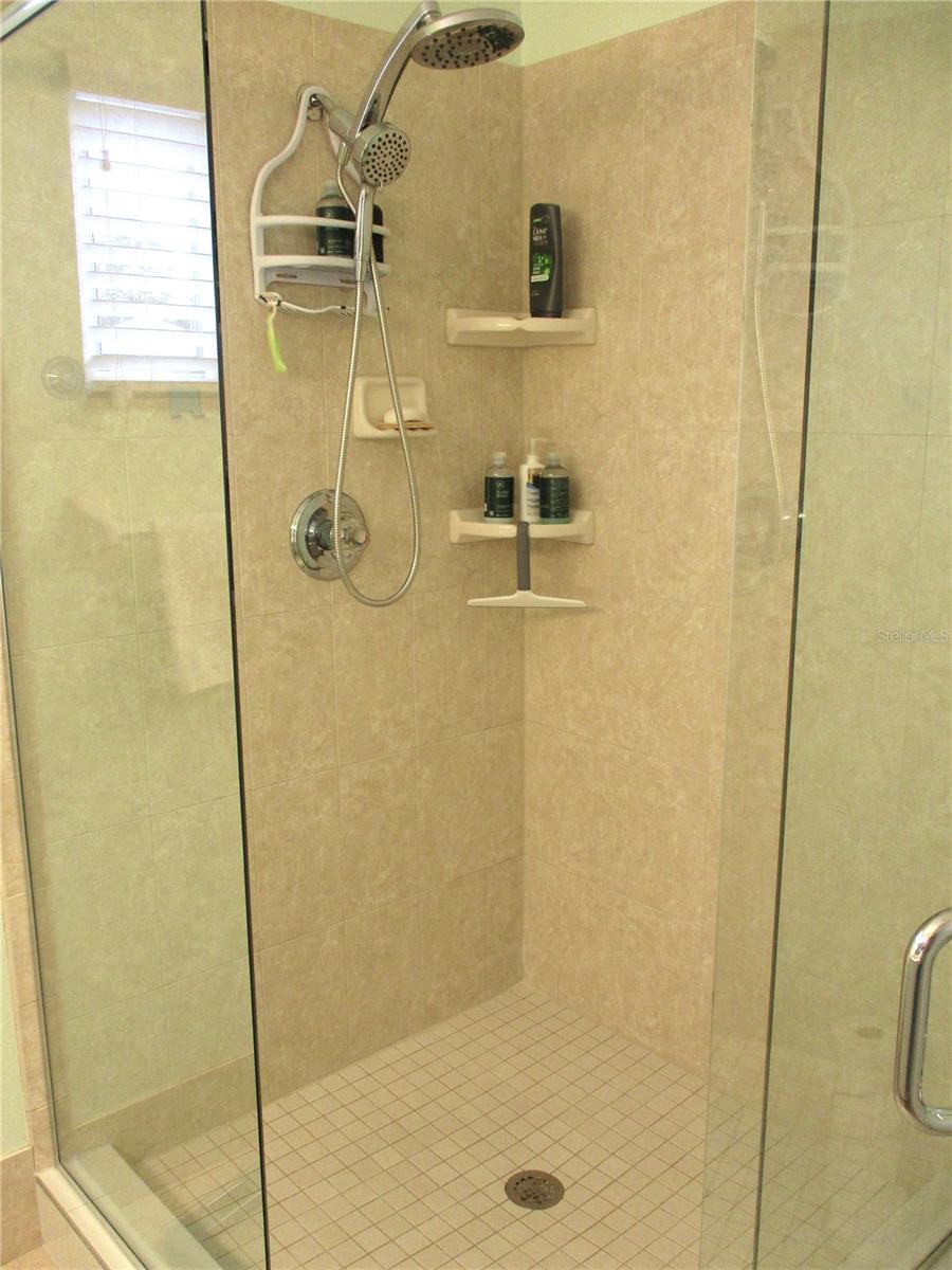 Image 31 of 76 For 13908 114th Circle