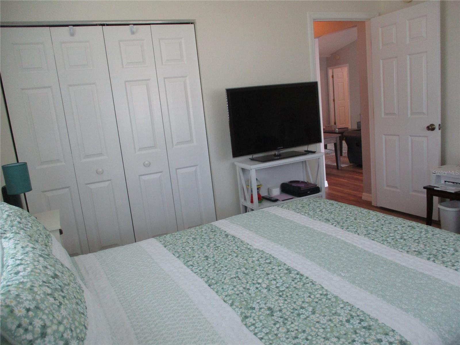 Image 33 of 76 For 13908 114th Circle