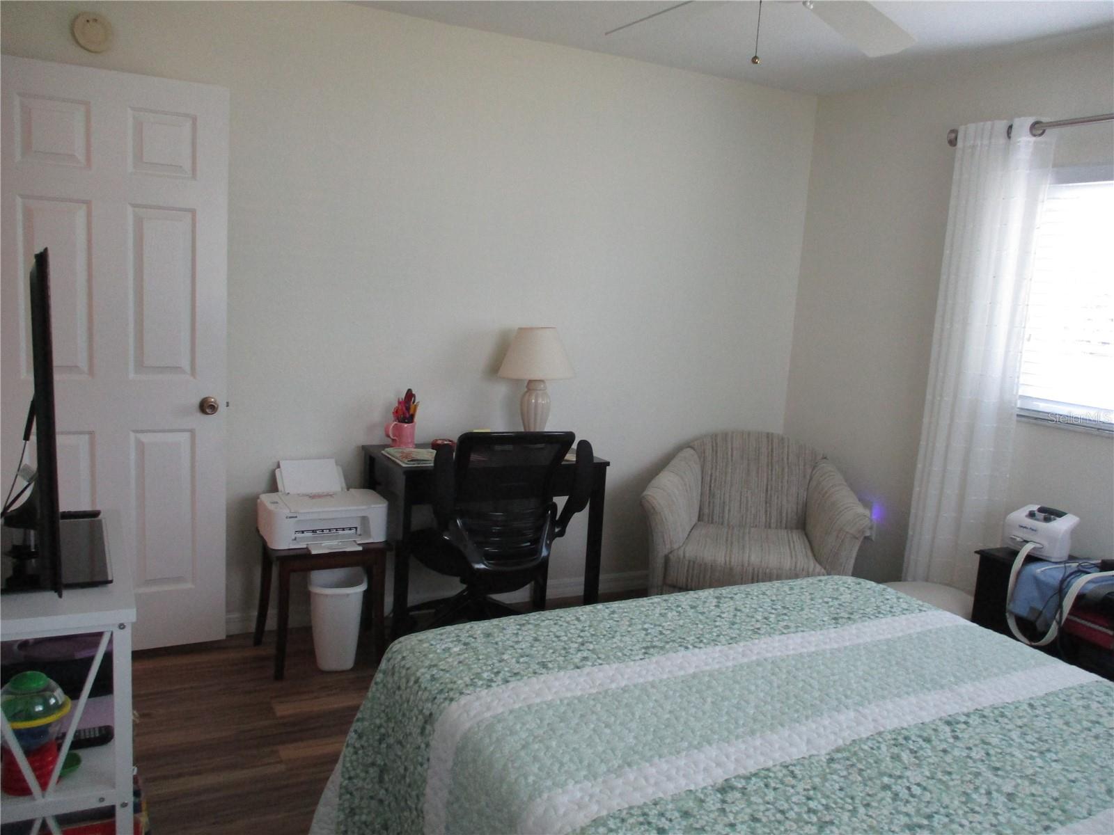 Image 34 of 76 For 13908 114th Circle