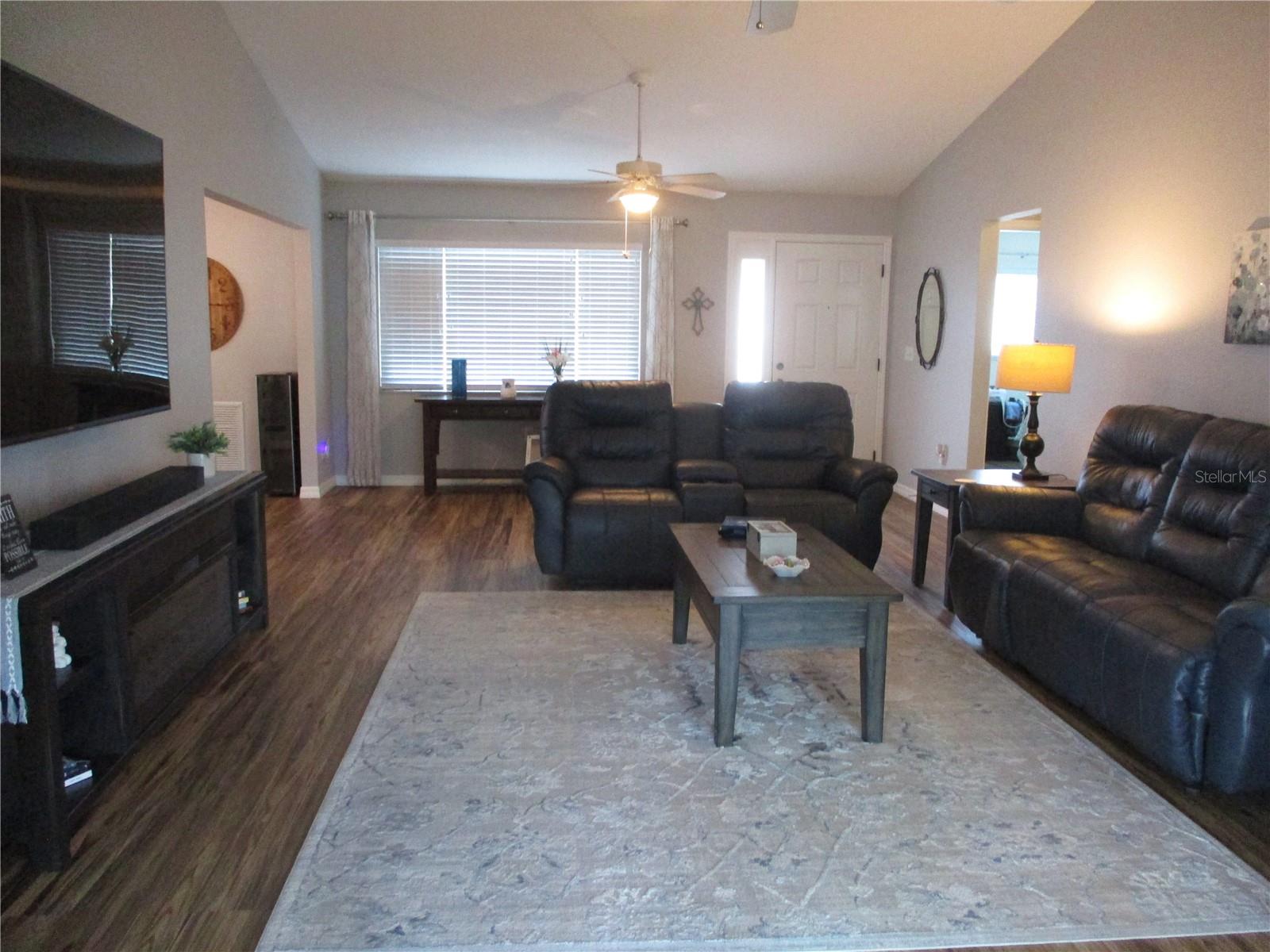 Image 6 of 76 For 13908 114th Circle