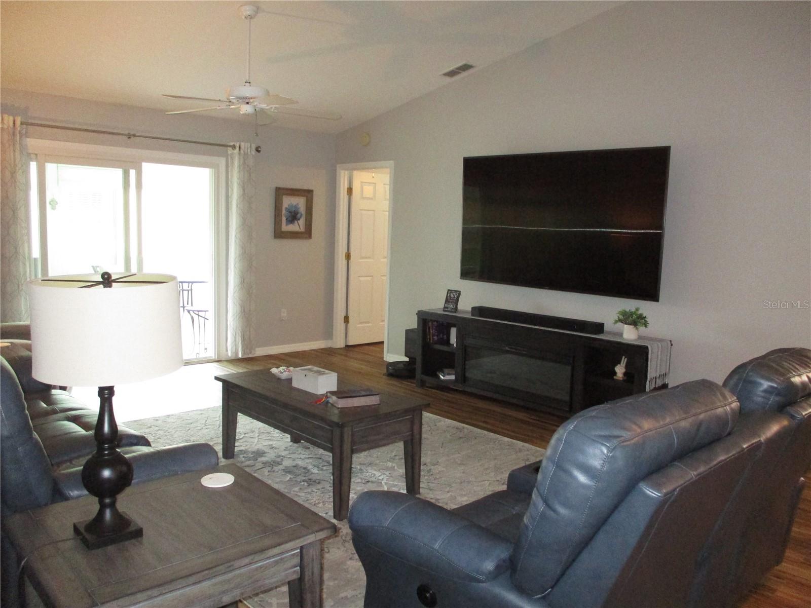 Image 9 of 76 For 13908 114th Circle