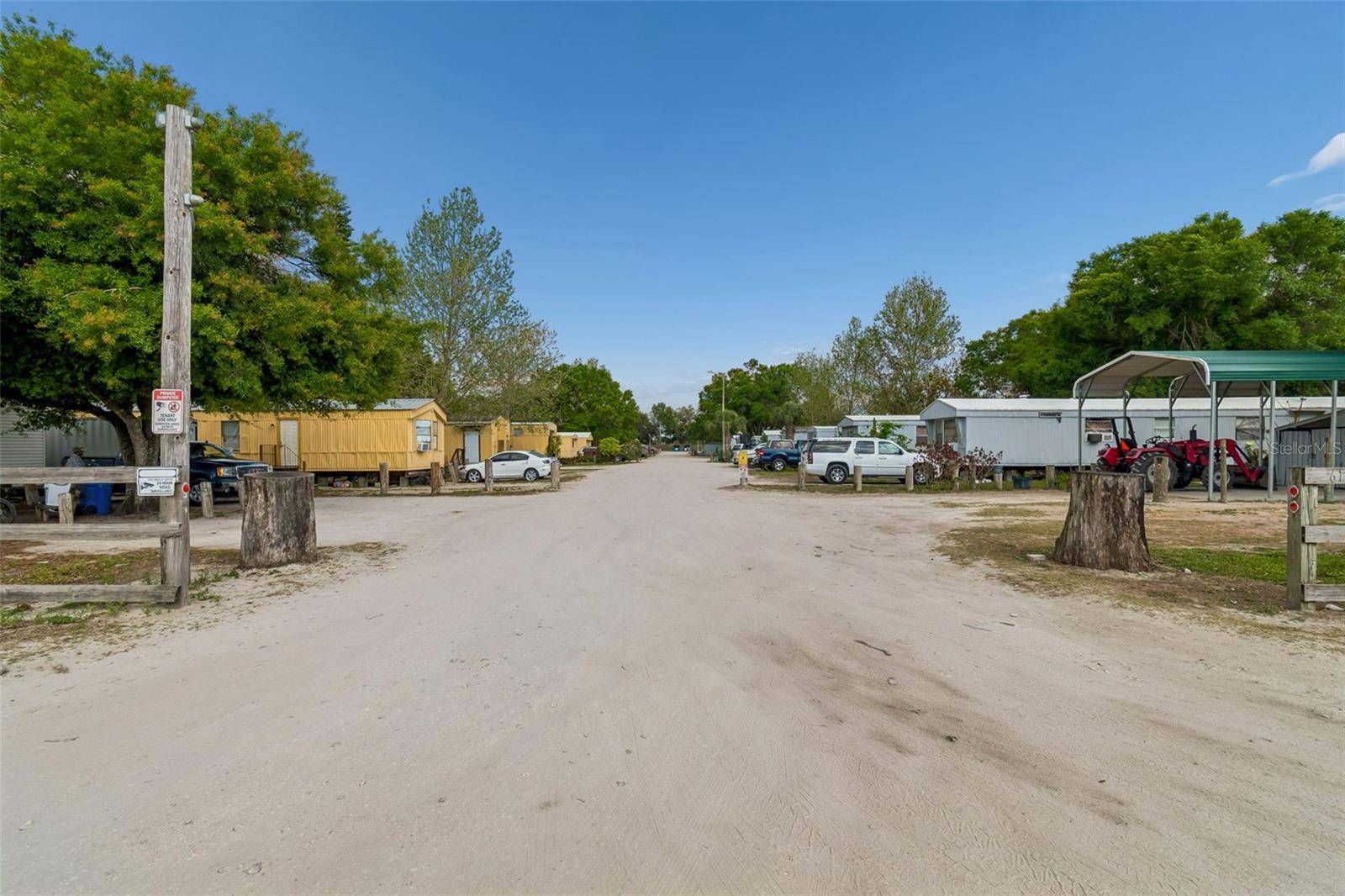 Image 10 of 34 For 610 Railroad Street