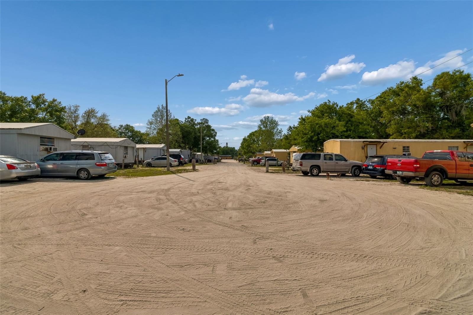 Image 11 of 34 For 610 Railroad Street