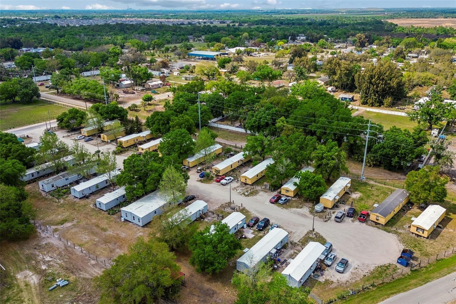 Image 17 of 34 For 610 Railroad Street