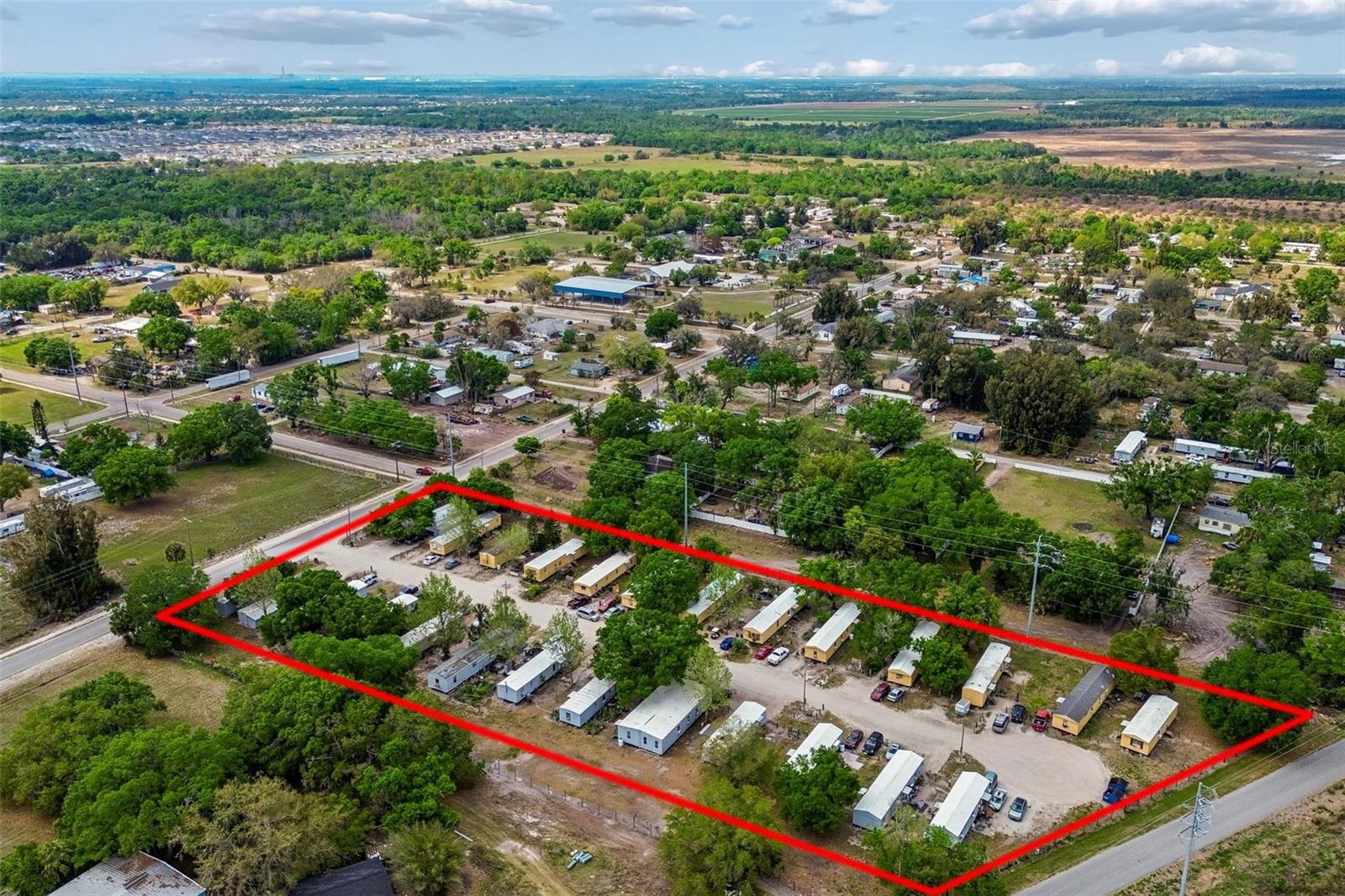 Image 3 of 34 For 610 Railroad Street