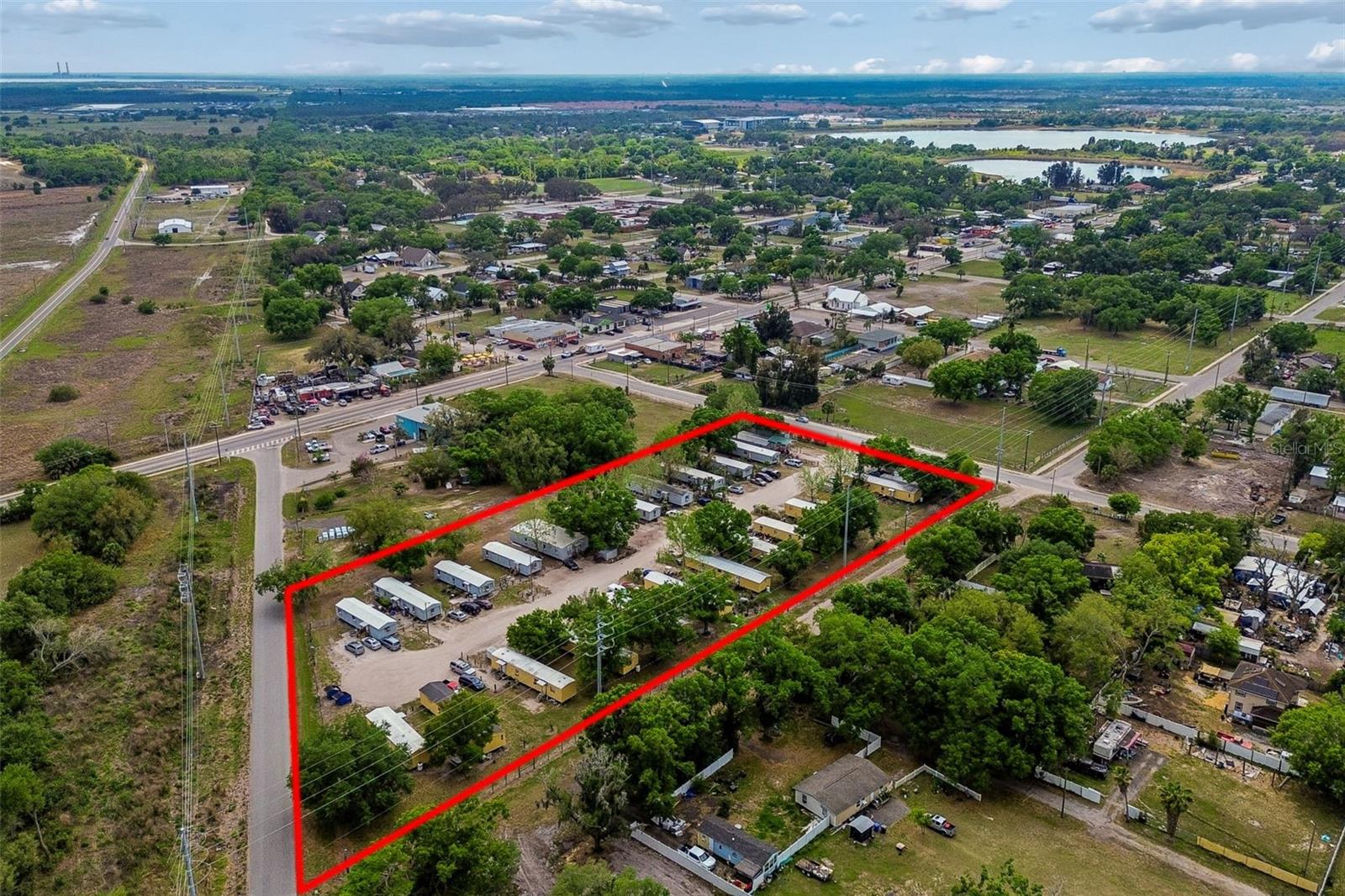 Image 7 of 34 For 610 Railroad Street