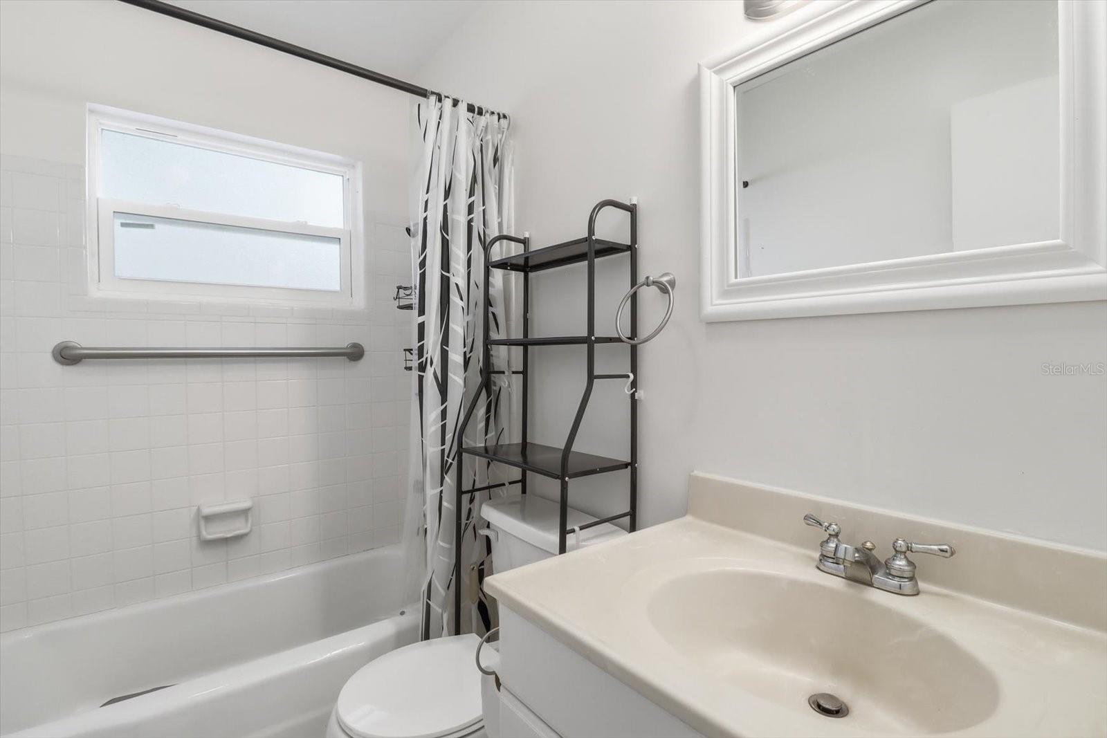 Image 45 of 75 For 24576 Falcon Avenue