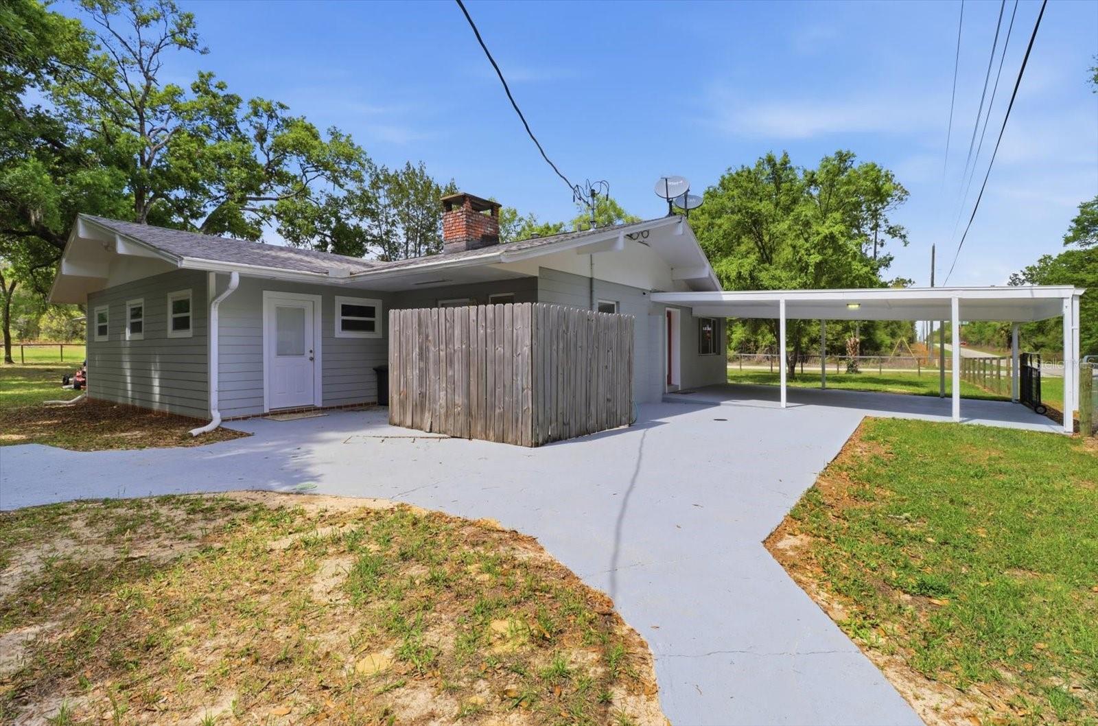 Image 58 of 75 For 24576 Falcon Avenue