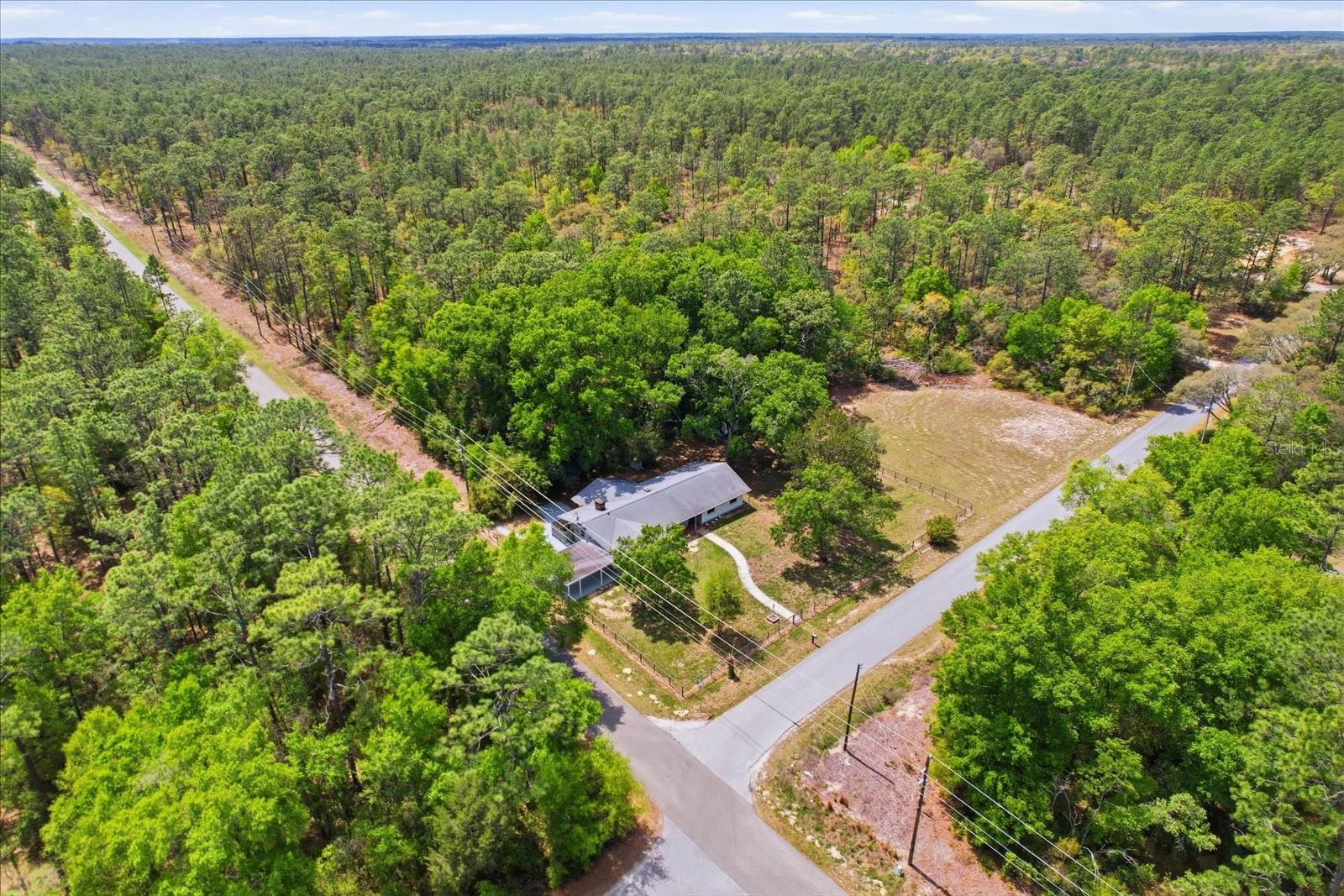 Image 6 of 75 For 24576 Falcon Avenue