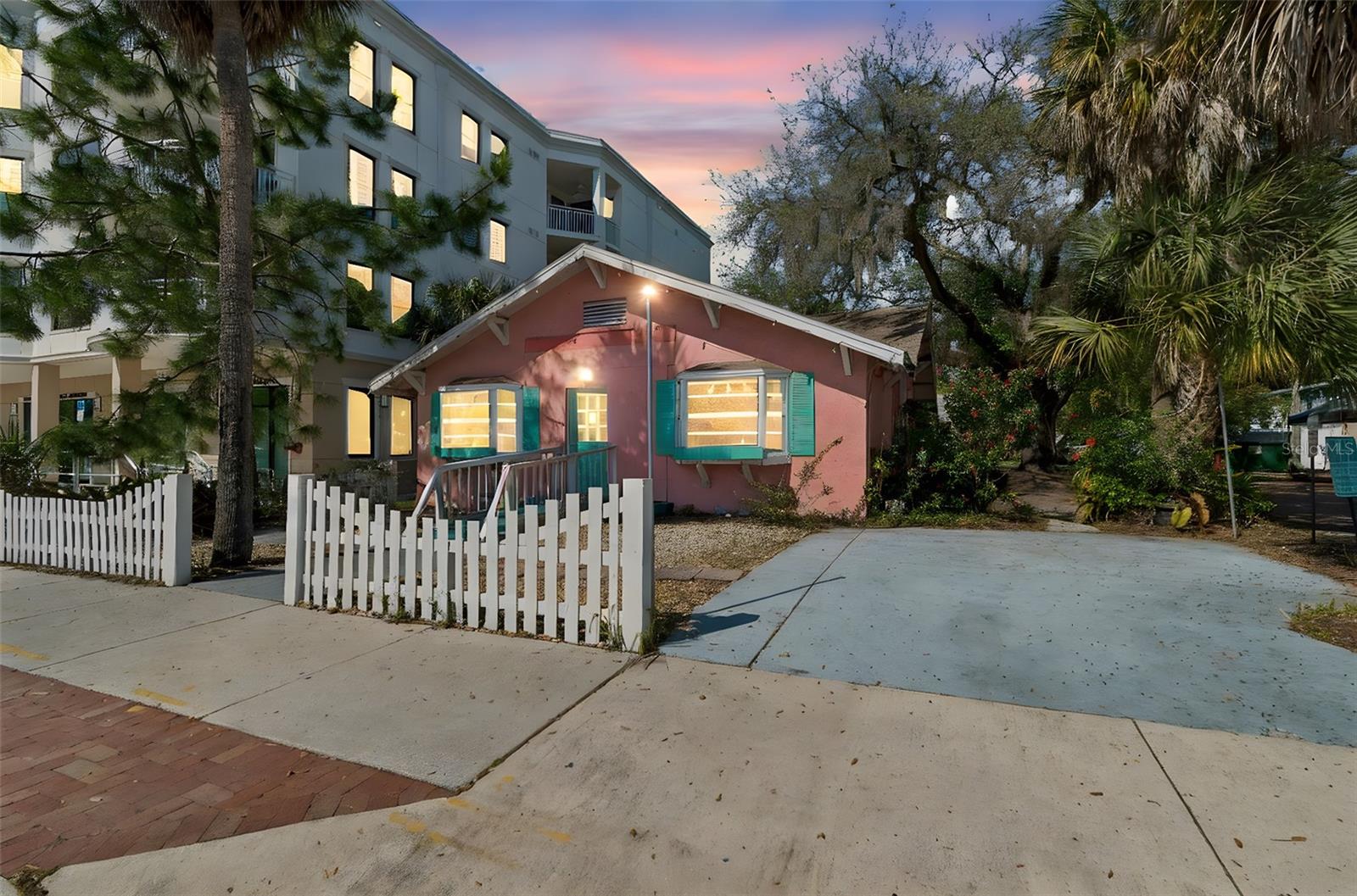 Details for 123 2nd Avenue S, SAFETY HARBOR, FL 34695