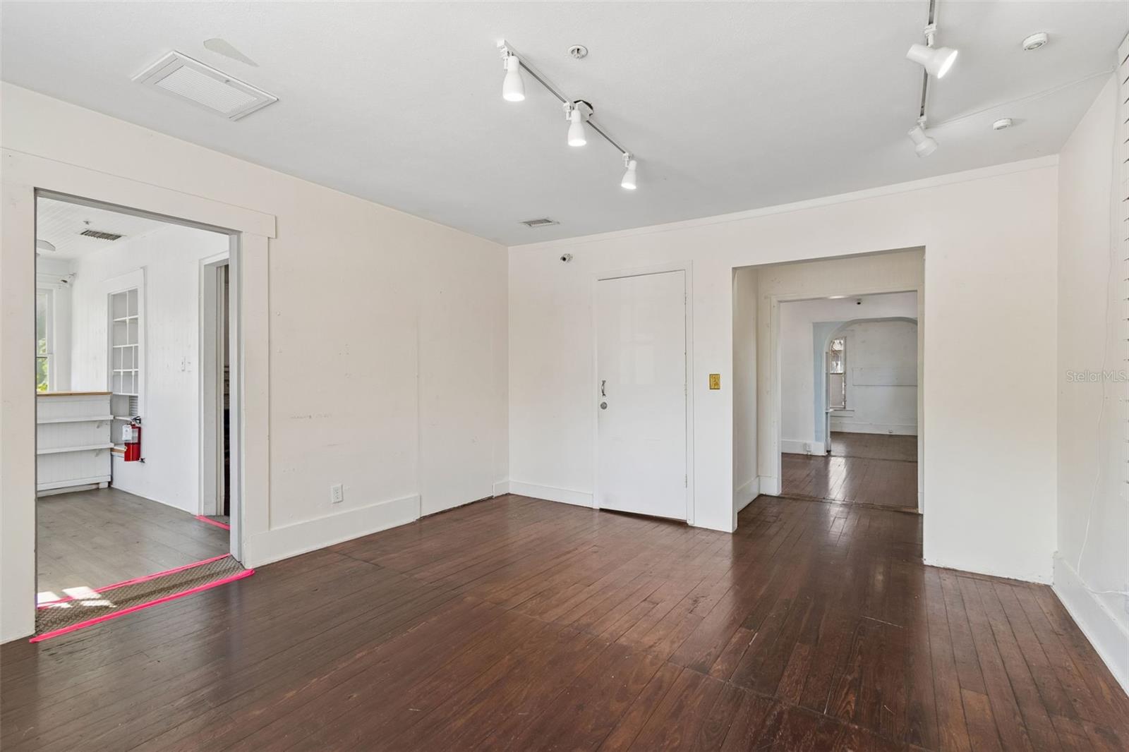 Image 10 of 51 For 123 2nd Avenue S