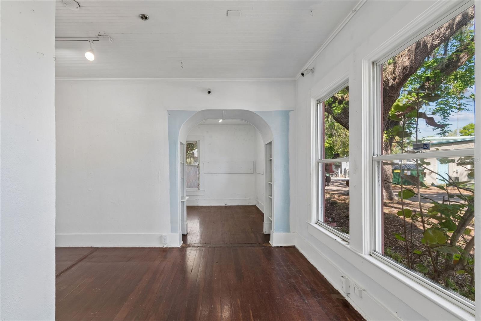 Image 15 of 51 For 123 2nd Avenue S