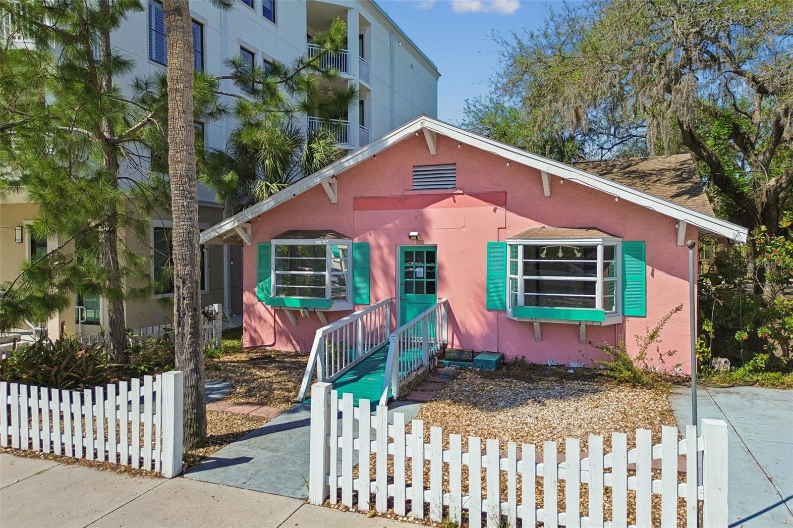 Image 2 of 51 For 123 2nd Avenue S