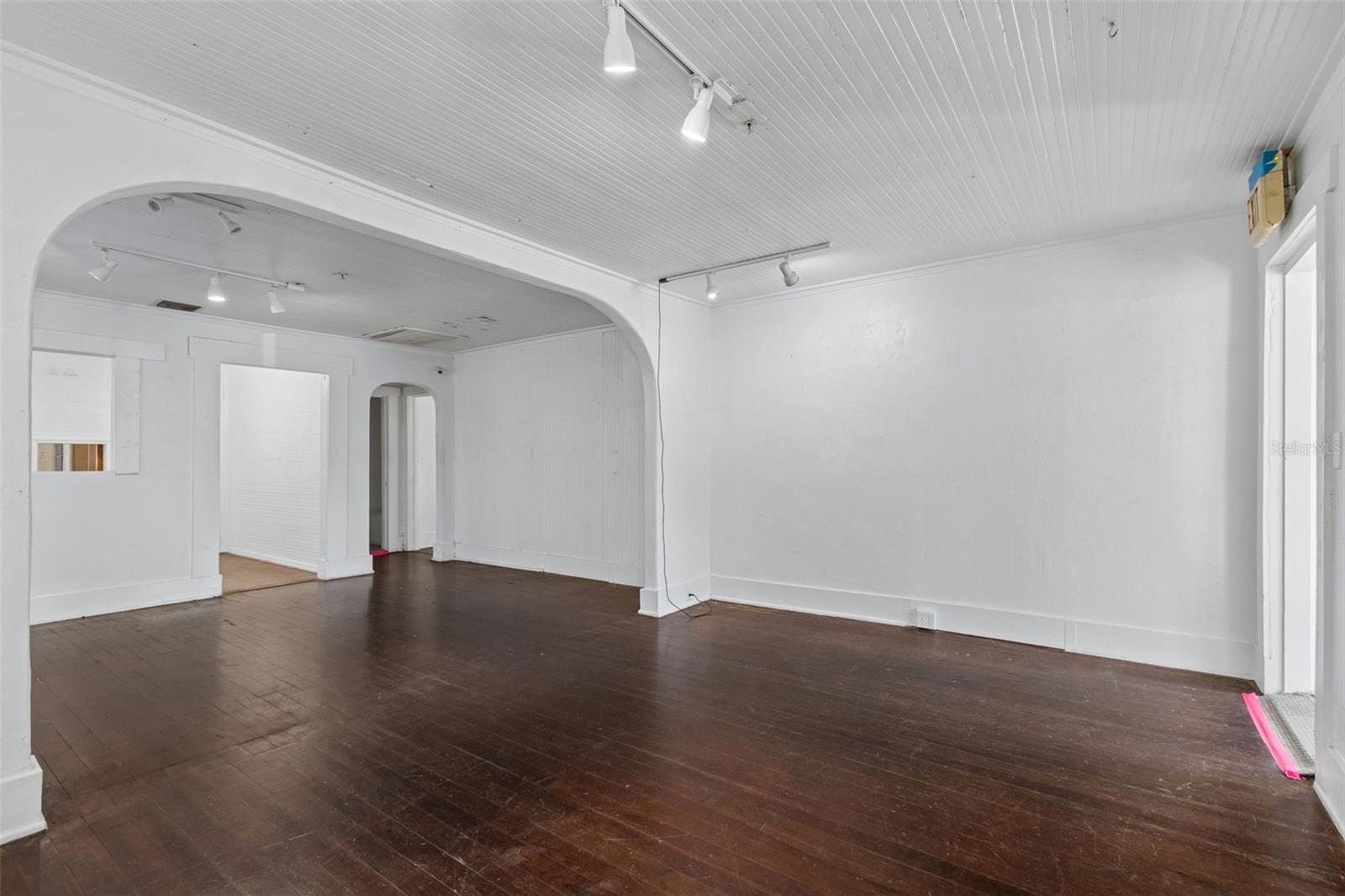 Image 28 of 51 For 123 2nd Avenue S