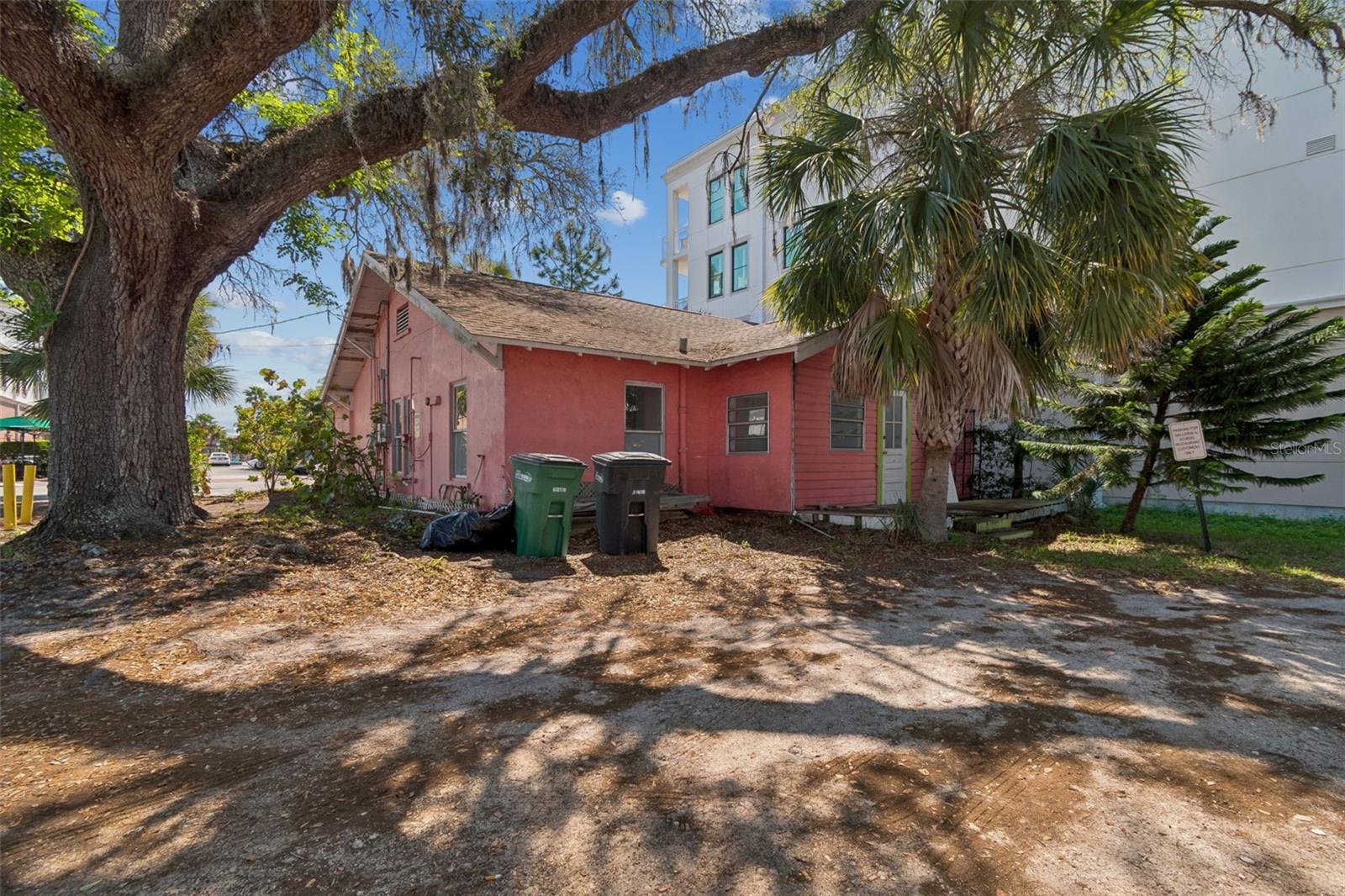 Image 30 of 51 For 123 2nd Avenue S