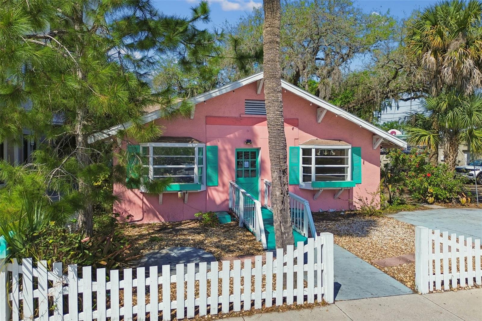 Image 4 of 51 For 123 2nd Avenue S