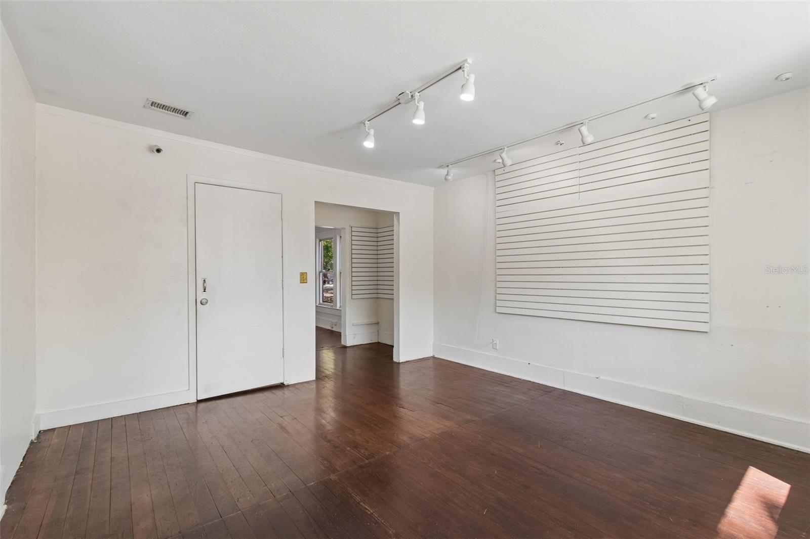 Image 9 of 51 For 123 2nd Avenue S