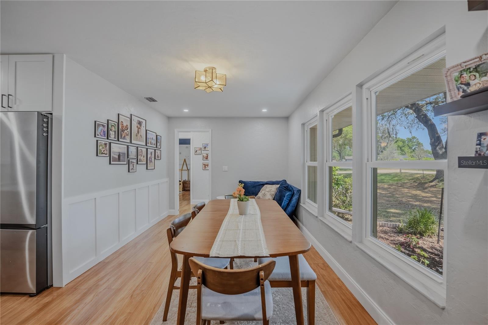 Image 18 of 49 For 19810 85th Loop