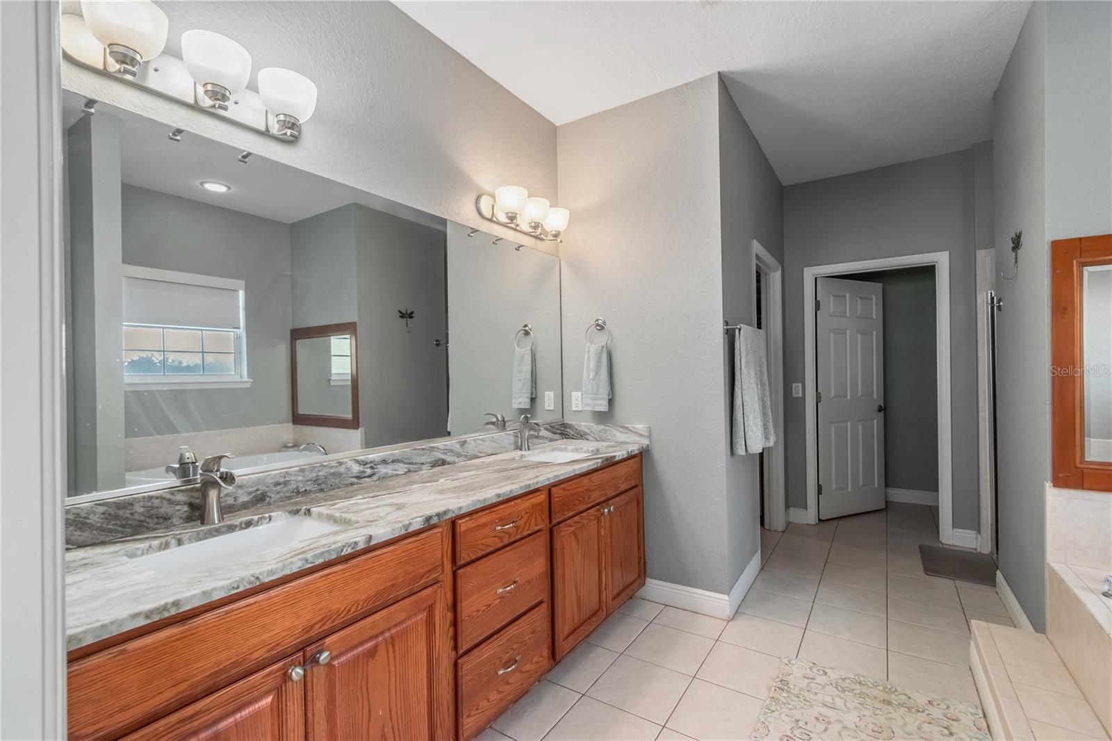 Image 25 of 49 For 340 113th Circle