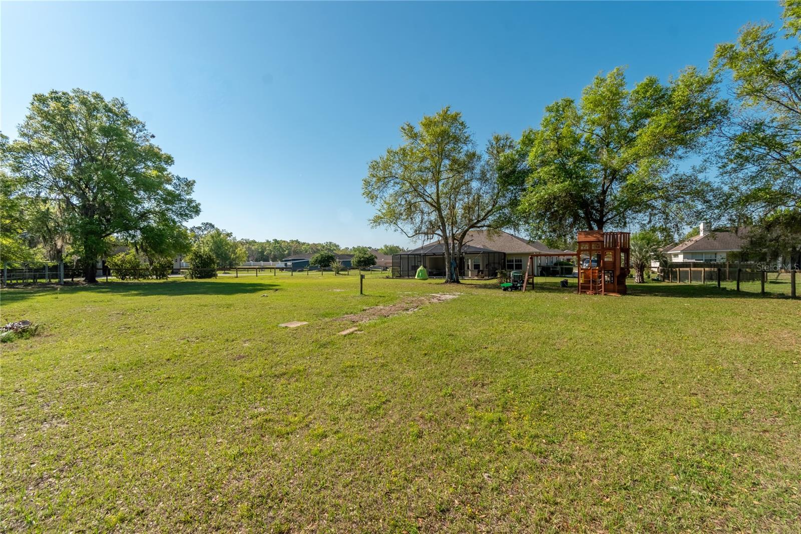 Image 38 of 49 For 340 113th Circle