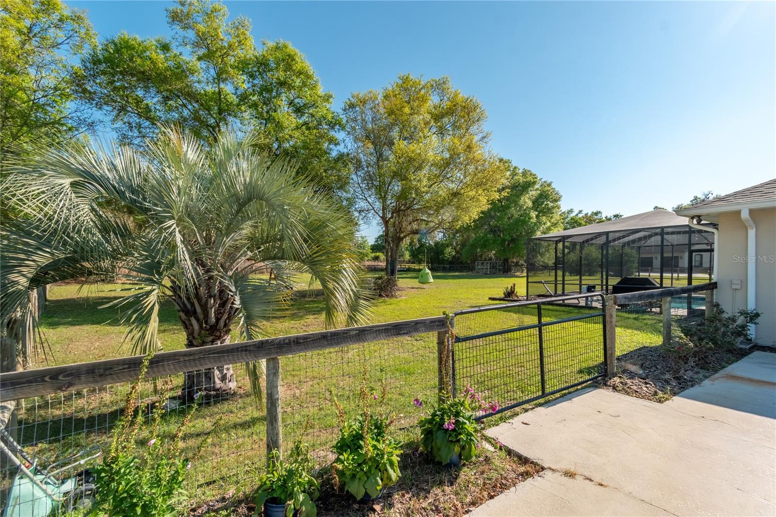 Image 40 of 49 For 340 113th Circle