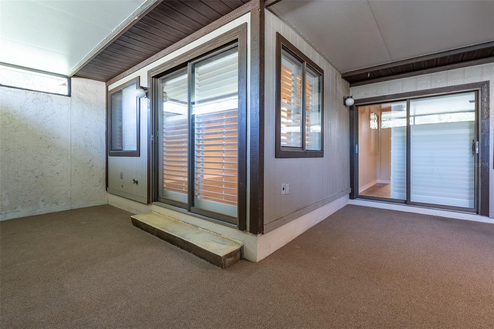 Image 34 of 41 For 1720 38 Avenue