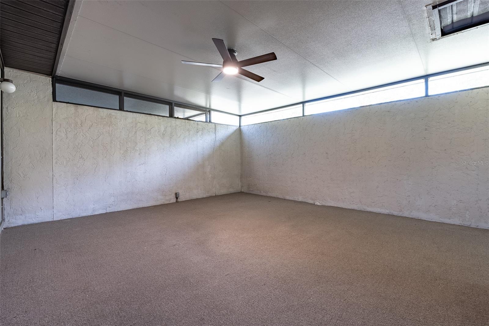 Image 36 of 41 For 1720 38 Avenue