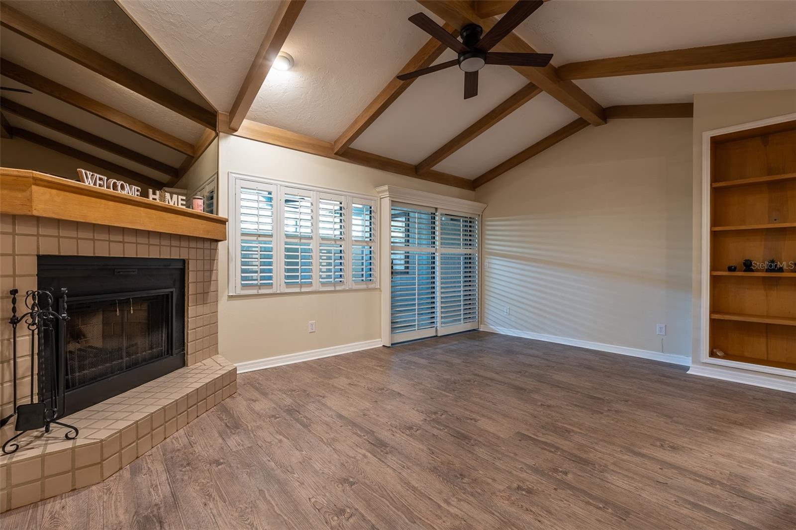 Image 7 of 41 For 1720 38 Avenue