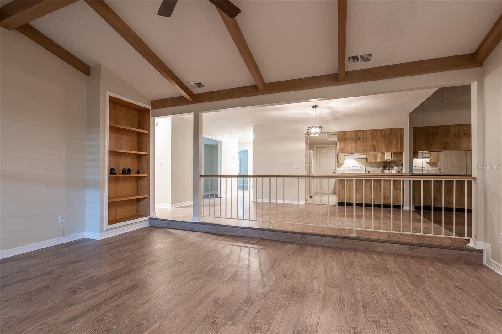 Image 8 of 41 For 1720 38 Avenue