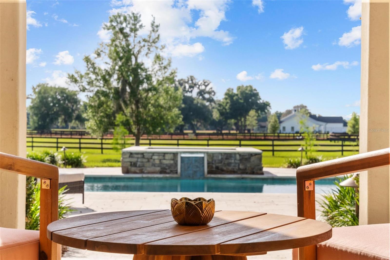 Image 17 of 27 For 12424 140th Loop