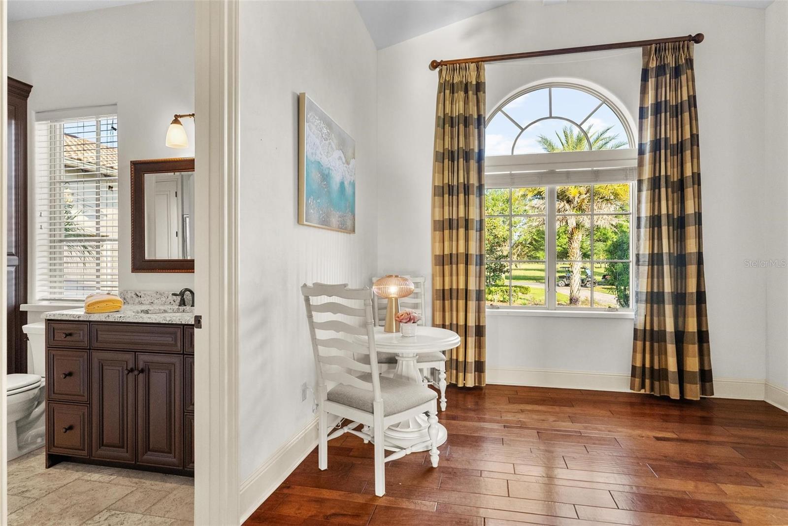 Image 18 of 27 For 12424 140th Loop