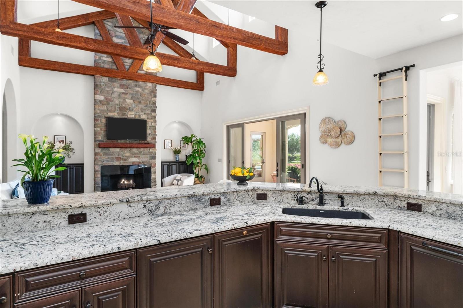 Image 6 of 27 For 12424 140th Loop