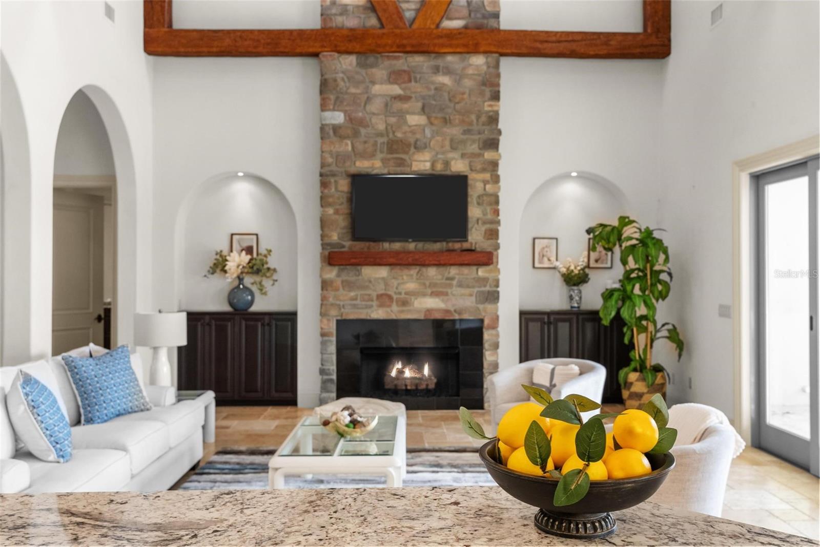 Image 8 of 27 For 12424 140th Loop