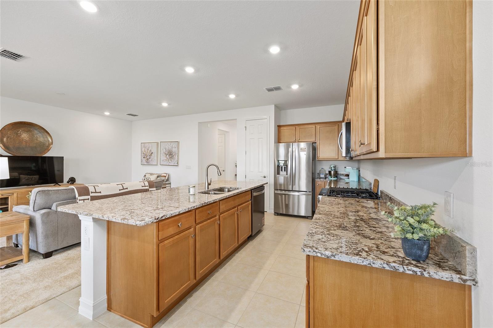 Image 15 of 48 For 3335 52nd Avenue Road