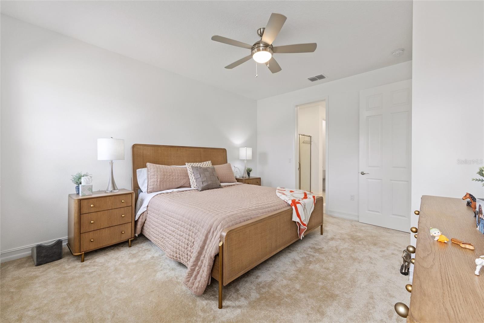 Image 25 of 48 For 3335 52nd Avenue Road