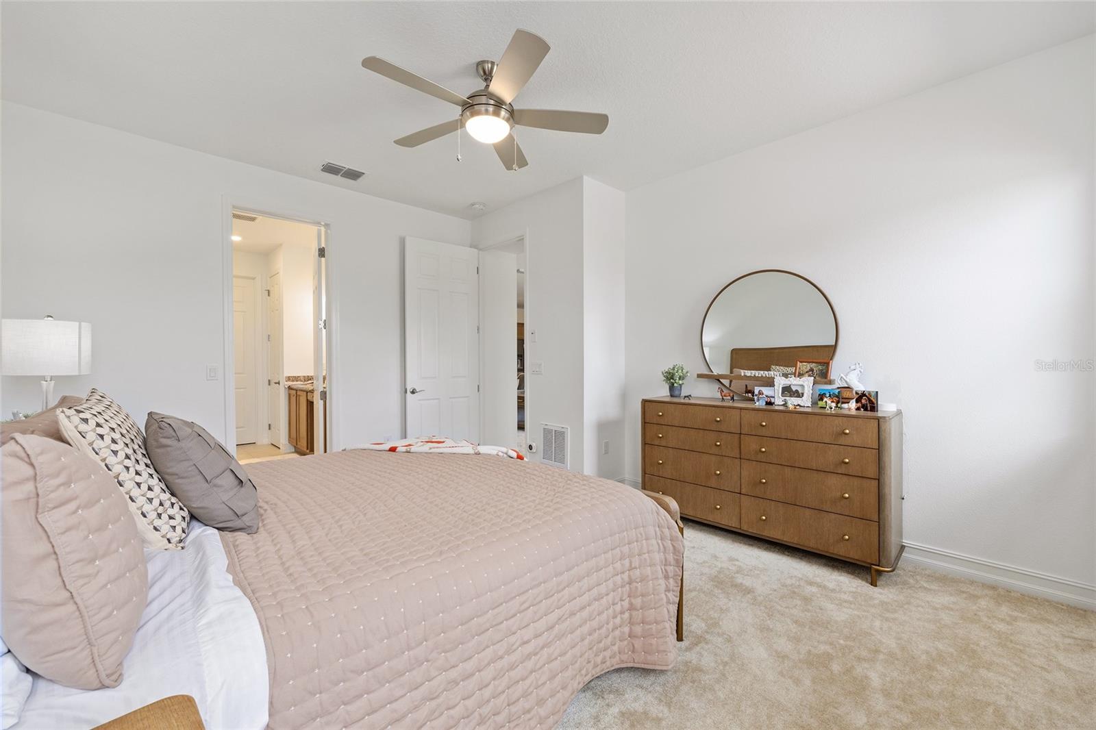 Image 26 of 48 For 3335 52nd Avenue Road