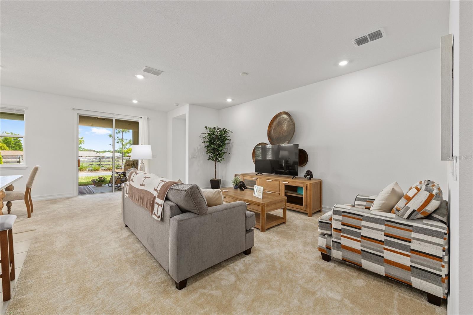 Image 9 of 48 For 3335 52nd Avenue Road