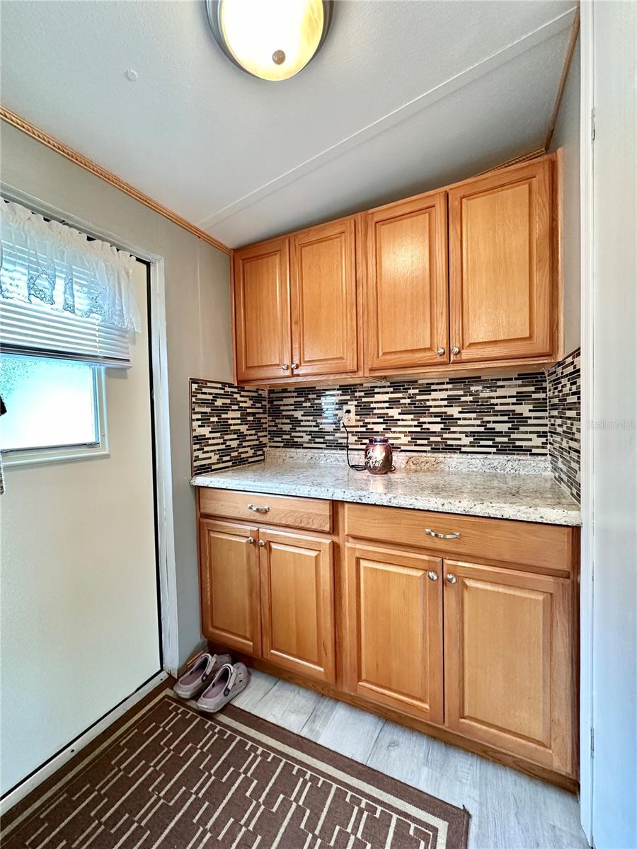 Image 9 of 31 For 18400 90th Lane