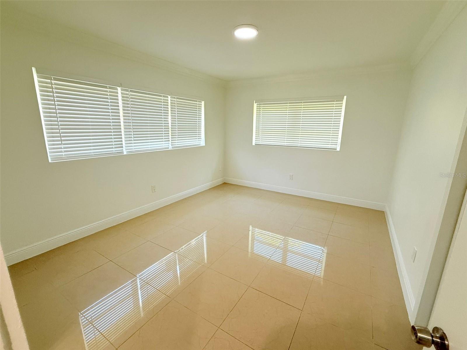 Image 7 of 44 For 2300 24th Street