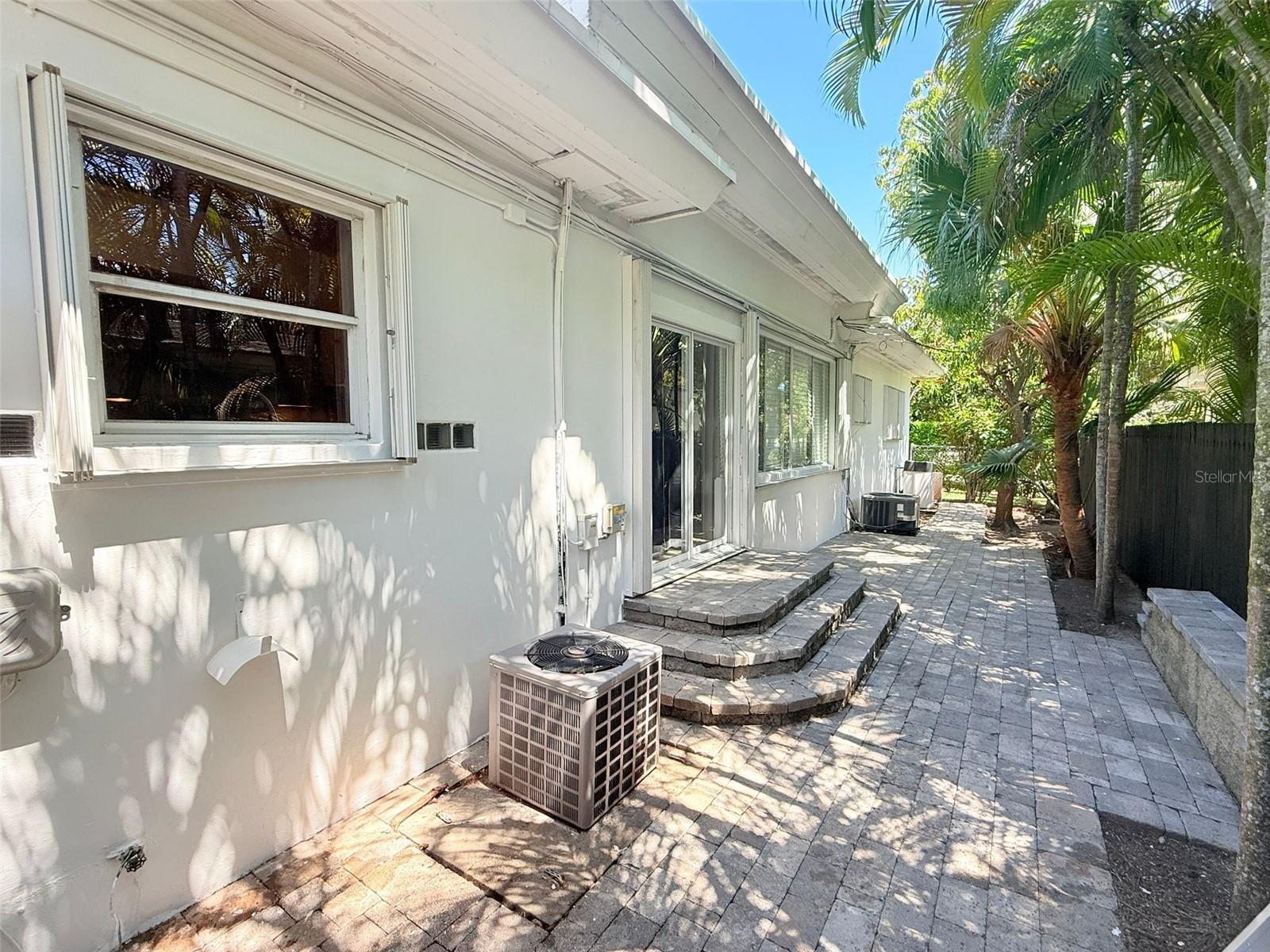 Image 8 of 44 For 2300 24th Street