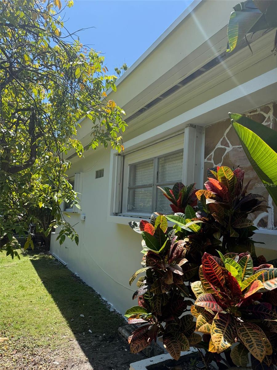 Image 9 of 44 For 2300 24th Street