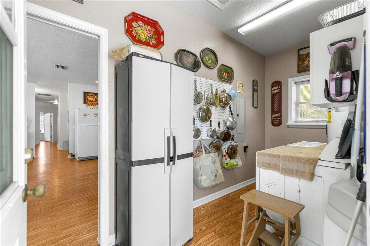 Image 20 of 52 For 6025 19th Court