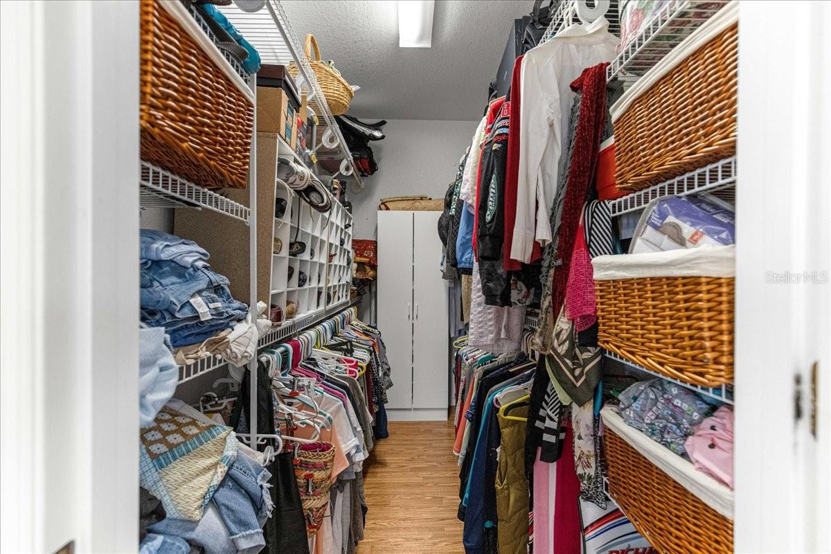 Image 23 of 52 For 6025 19th Court